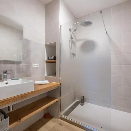 Le Soleil De Saint Patrice 公寓 *